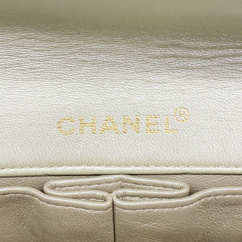 【6ec2030-k】シャネル ショルダーバッグ チョコバー チェーンショルダー ラムスキン ベージュ ゴールド金具【中古】レディース