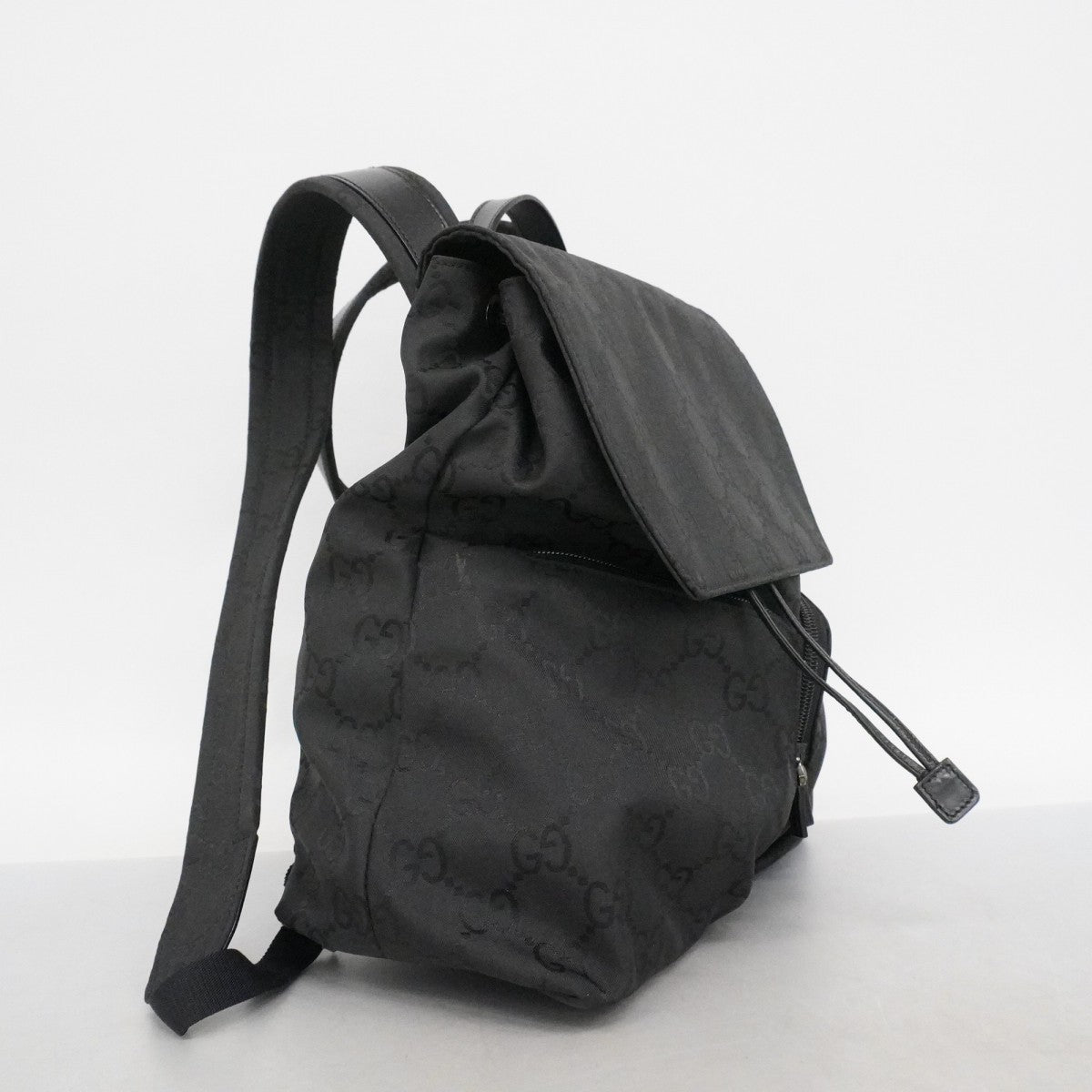 【6ec2857】グッチ リュック・デイパック GGナイロン 003 0238 ナイロン ブラック シルバー金具【中古】レディース