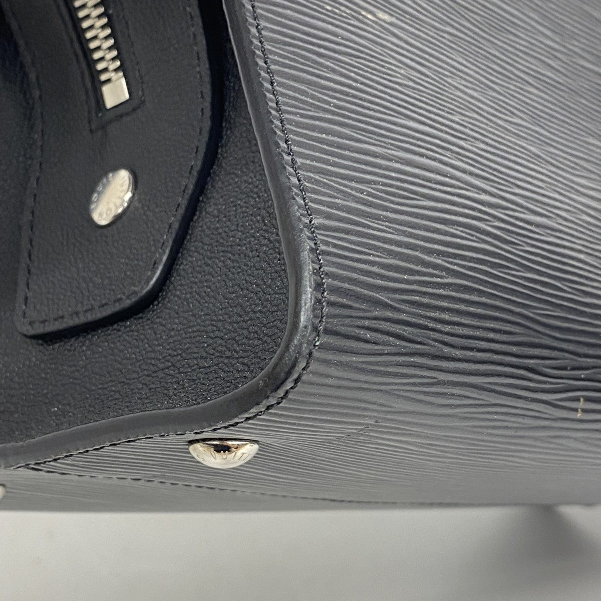 【6ec2872-k】ルイヴィトン ハンドバッグ エピ ヴァノーMM M51238 ノワール 2wayバッグ【中古】レディース