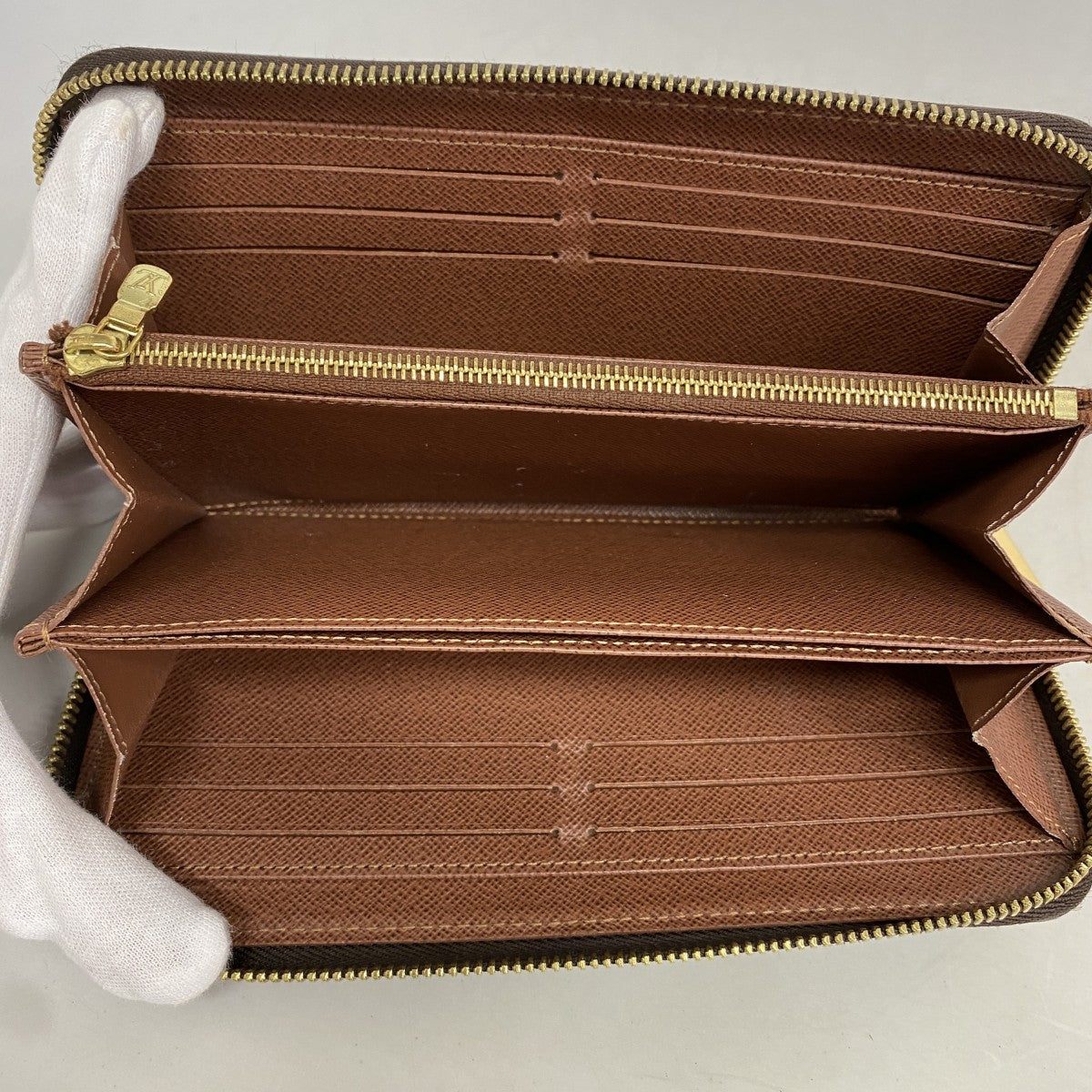【6ed4110-k】ルイヴィトン 長財布 モノグラム ジッピーウォレット M42616 ブラウン【中古】レディース