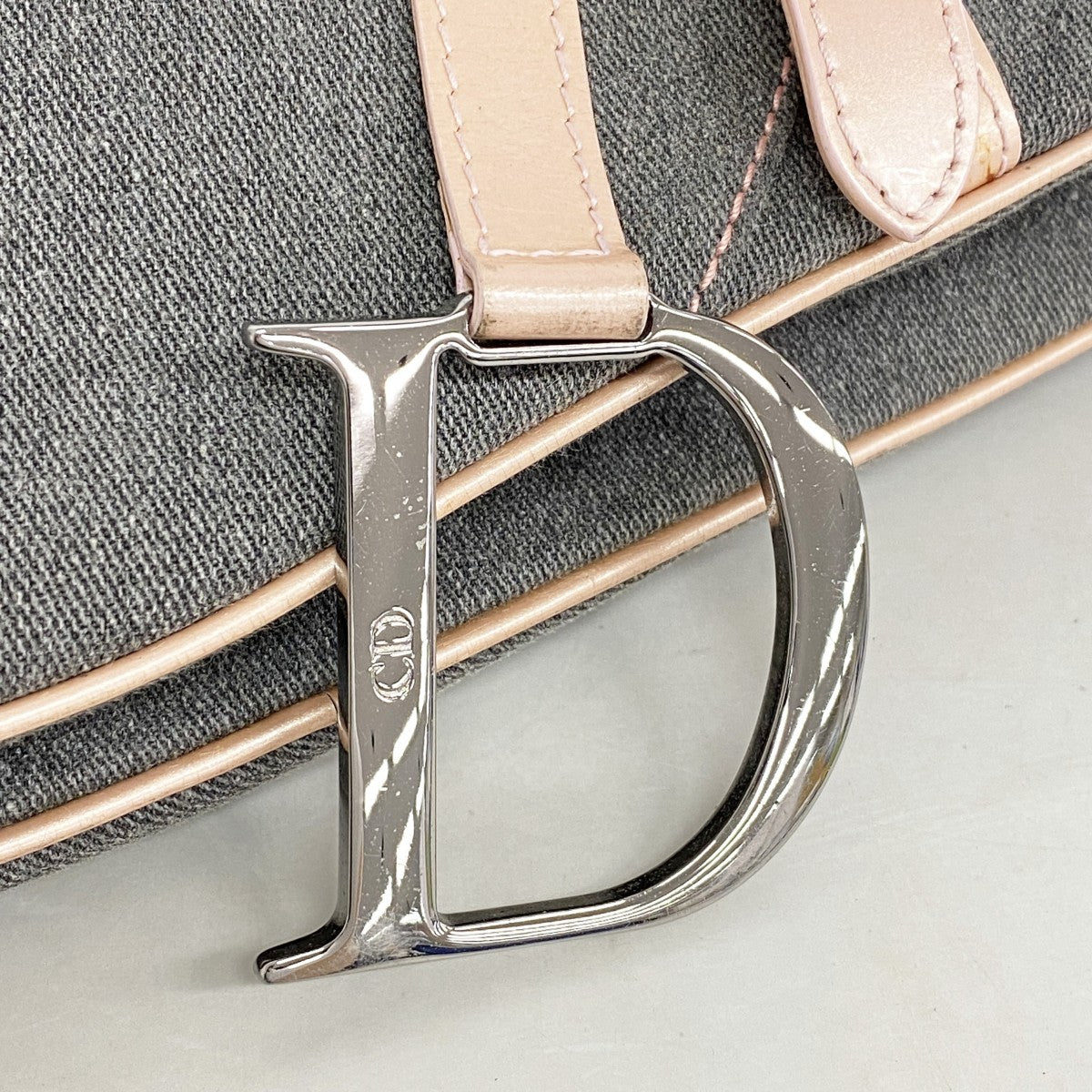 【6ed4641】クリスチャンディオール ショルダーバッグ サドルバッグ デニム グレー ピンク シルバー金具【中古】レディース