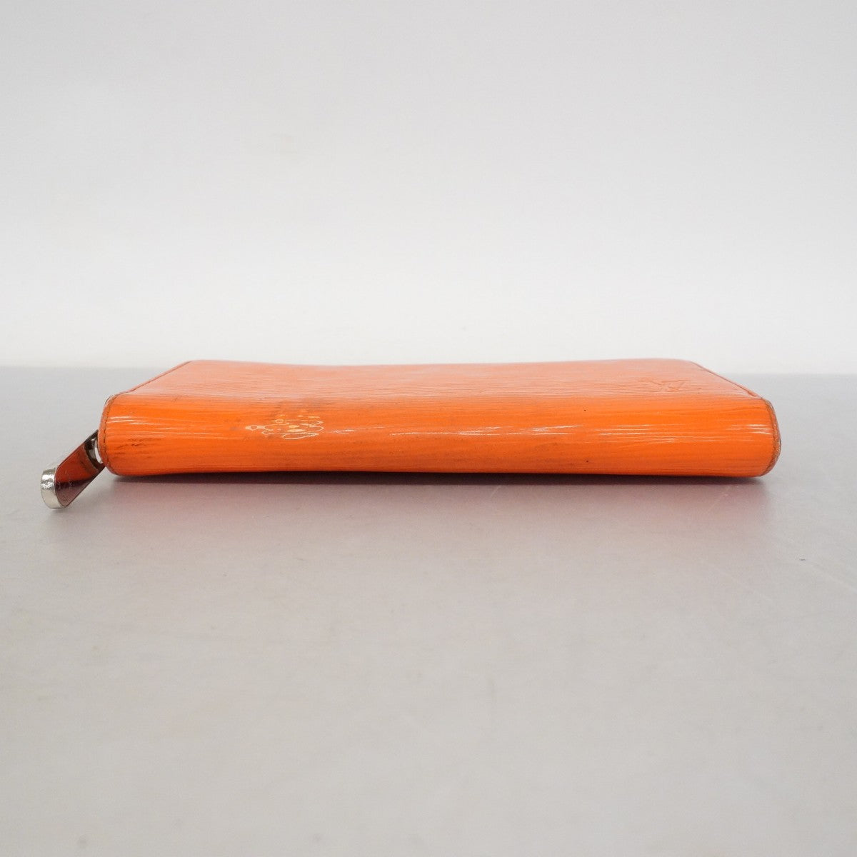 【6ed4772】ルイヴィトン 長財布 エピ ジッピーウォレット M82332 ミネソタ【中古】レディース