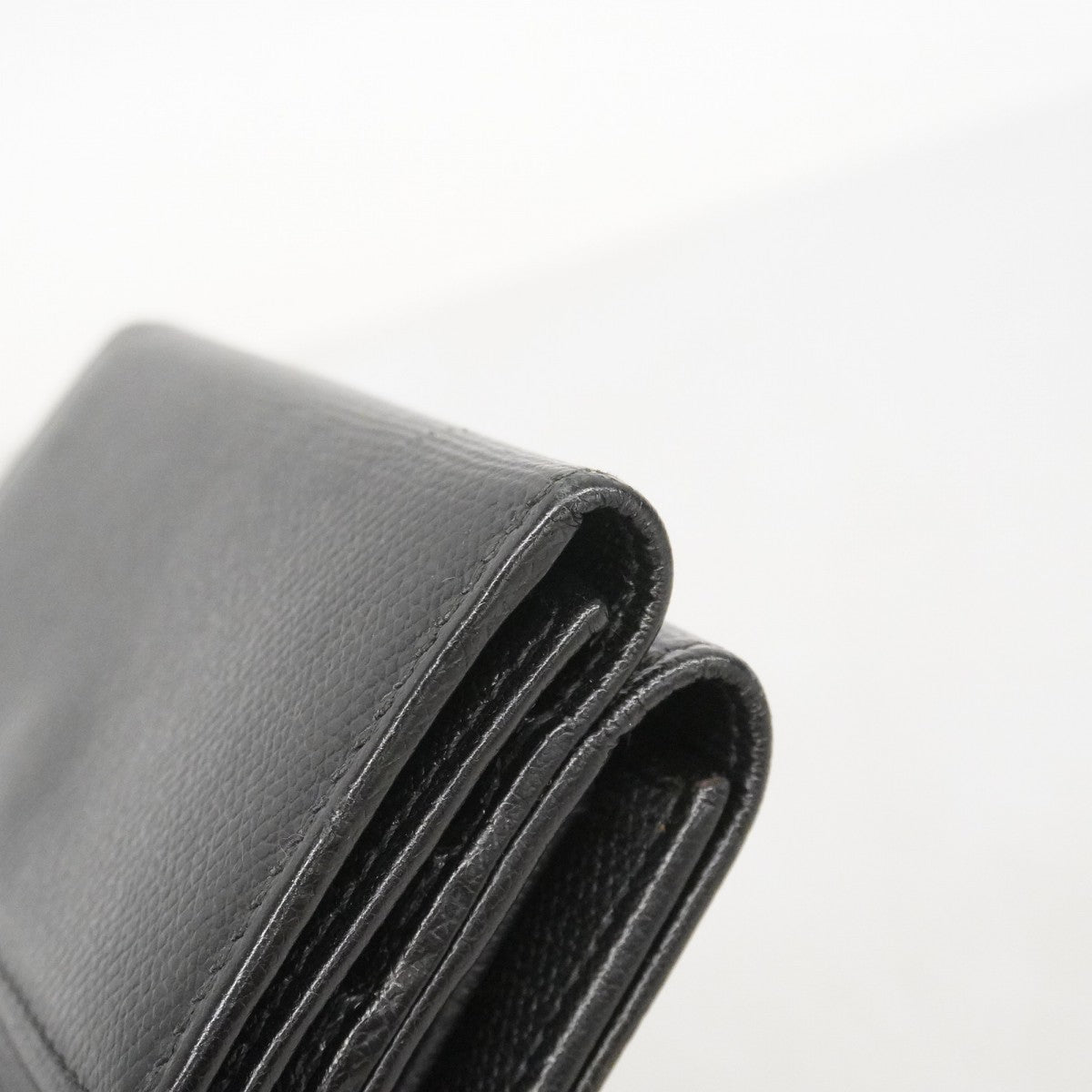 【6ed4777】シャネル 三つ折り財布 ココボタン レザー ブラック シャンパンゴールド金具【中古】レディース