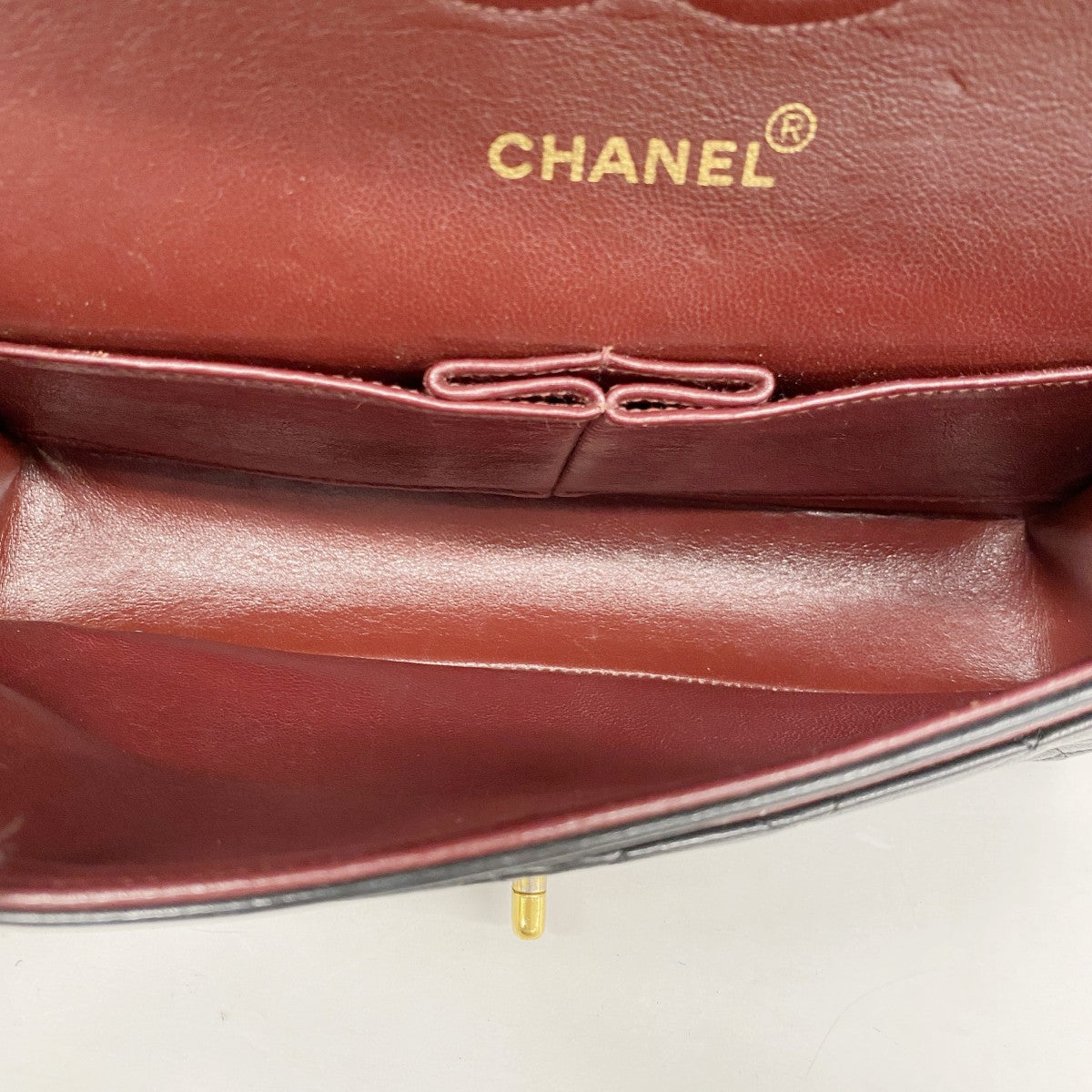 【6ee4982】シャネル ショルダーバッグ マトラッセ Wフラップ Wチェーン ラムスキン ブラック ゴールド金具【中古】レディース