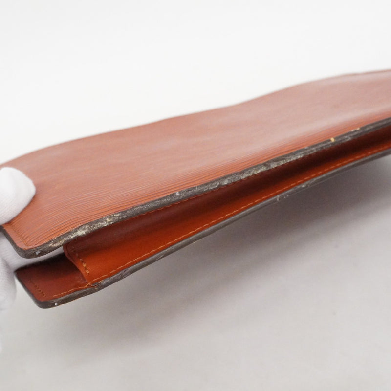【6ee5329】ルイヴィトン クラッチバッグ エピ モンテーニュ27 M52653 ケニアブラウン【中古】メンズ レディース ユニセックス