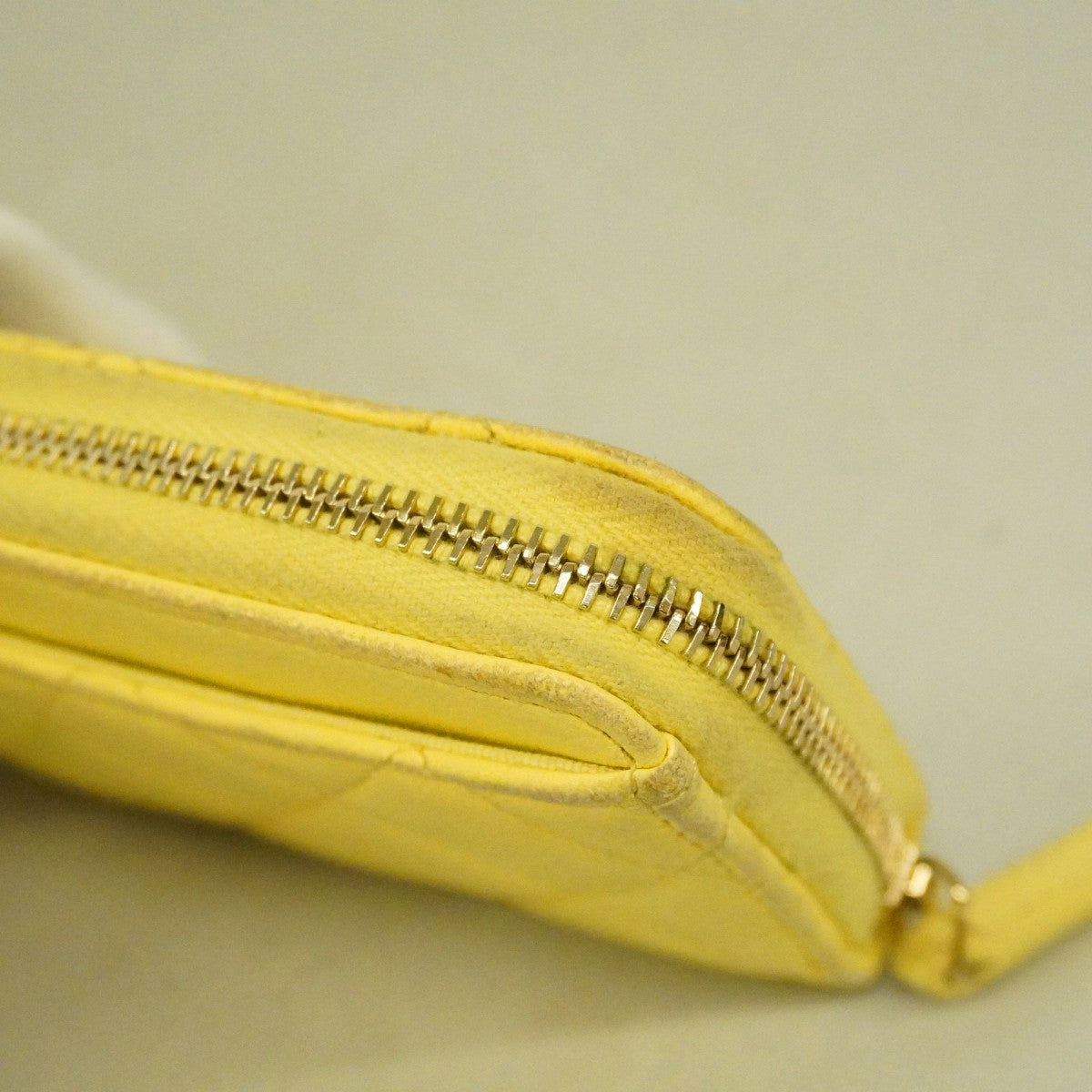 【6ee5362-h】シャネル コインケース マトラッセ ラムスキン イエロー ゴールド金具【中古】レディース