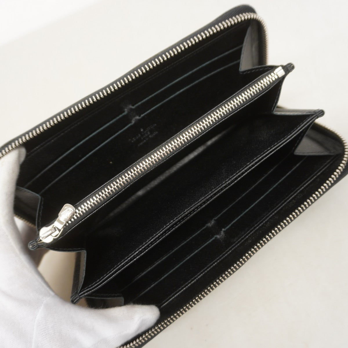【6ee5520】ルイヴィトン 長財布 エピ ジッピーウォレット M60072 ノワール【中古】メンズ レディース ユニセックス