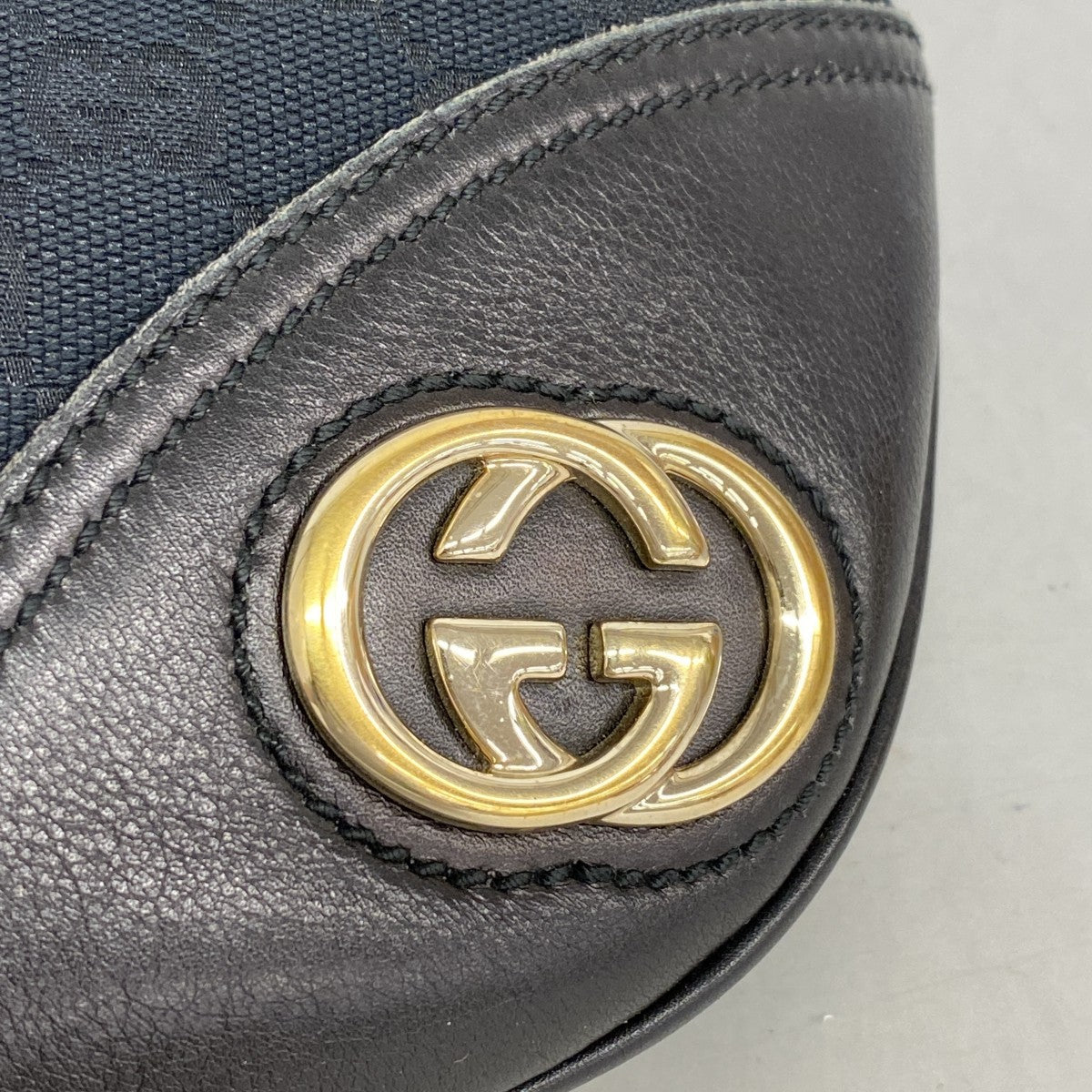 【6ee5598】グッチ ショルダーバッグ GGキャンバス 169998 キャンバス ブラック ゴールド金具【中古】レディース