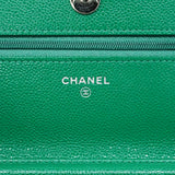 【6ee5690-k】シャネル ショルダーウォレット マトラッセ チェーンショルダー キャビアスキン グリーン シルバー金具【中古】レディース