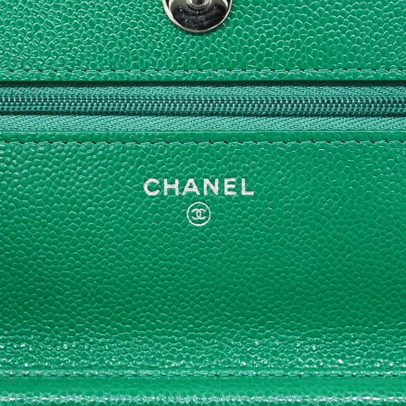 【6ee5690-k】シャネル ショルダーウォレット マトラッセ チェーンショルダー キャビアスキン グリーン シルバー金具【中古】レディース
