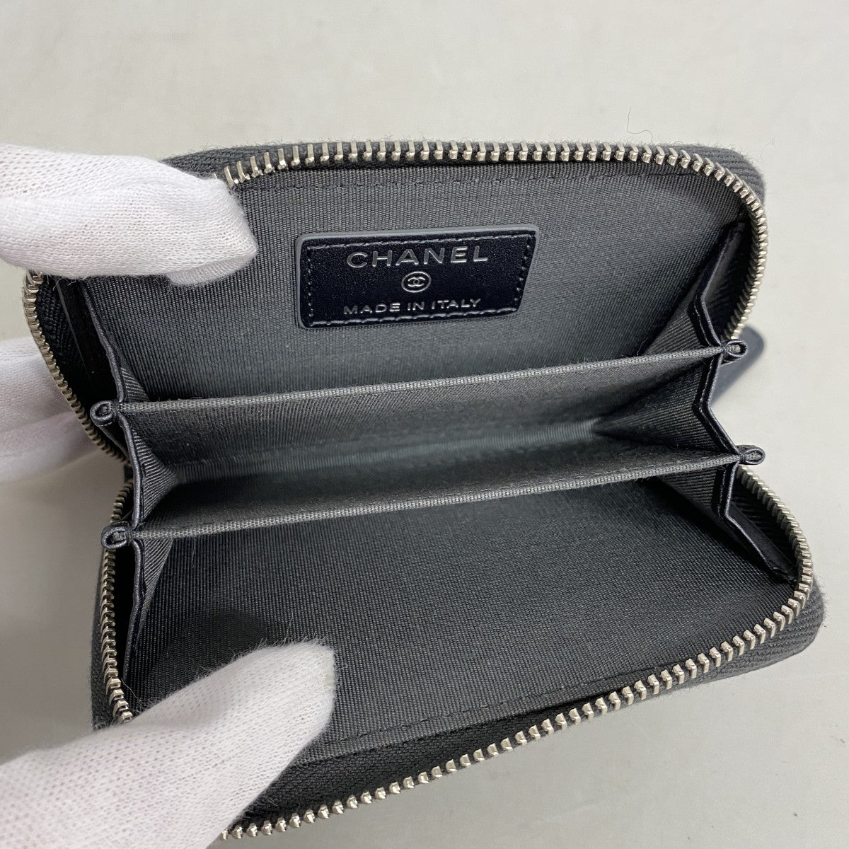 【6ee5706-k】シャネル コインケース マトラッセ キャビアスキン ダークグレー シルバー金具【中古】メンズ レディース ユニセックス