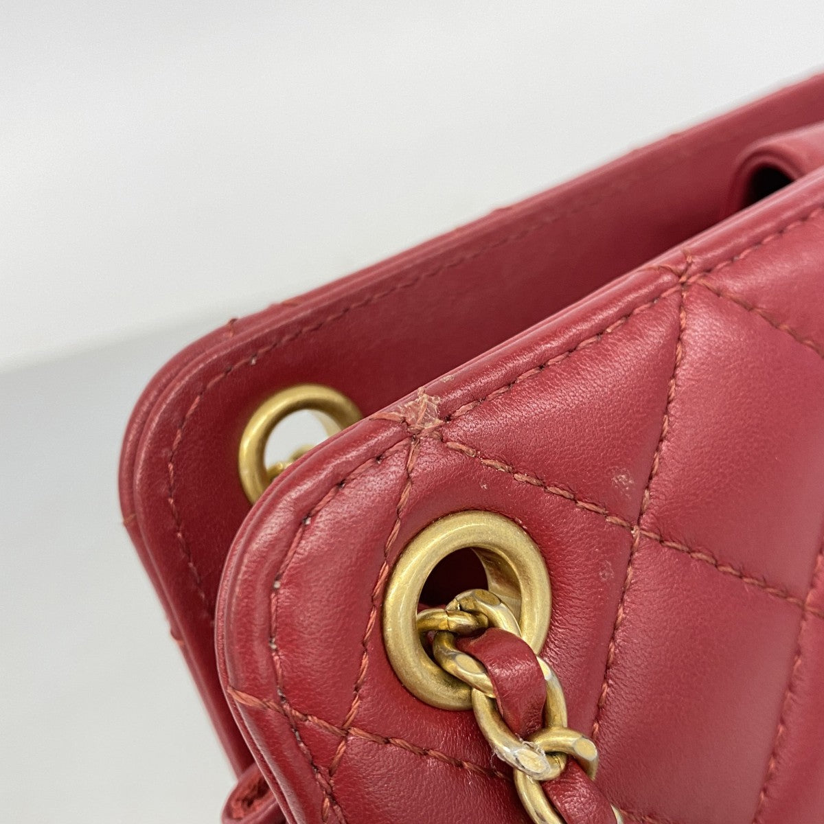 【6ee5792-k】シャネル ショルダーバッグ マトラッセ チェーンショルダー ラムスキン レッド ゴールド金具【中古】レディース