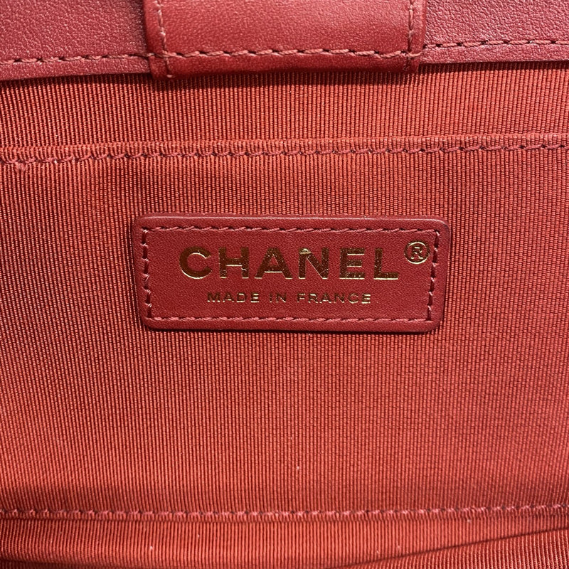 【6ee5792-k】シャネル ショルダーバッグ マトラッセ チェーンショルダー ラムスキン レッド ゴールド金具【中古】レディース