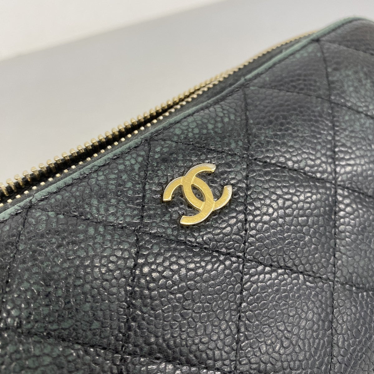 【6ee5801-k】シャネル 長財布 マトラッセ キャビアスキン ブラック ゴールド金具【中古】メンズ レディース ユニセックス