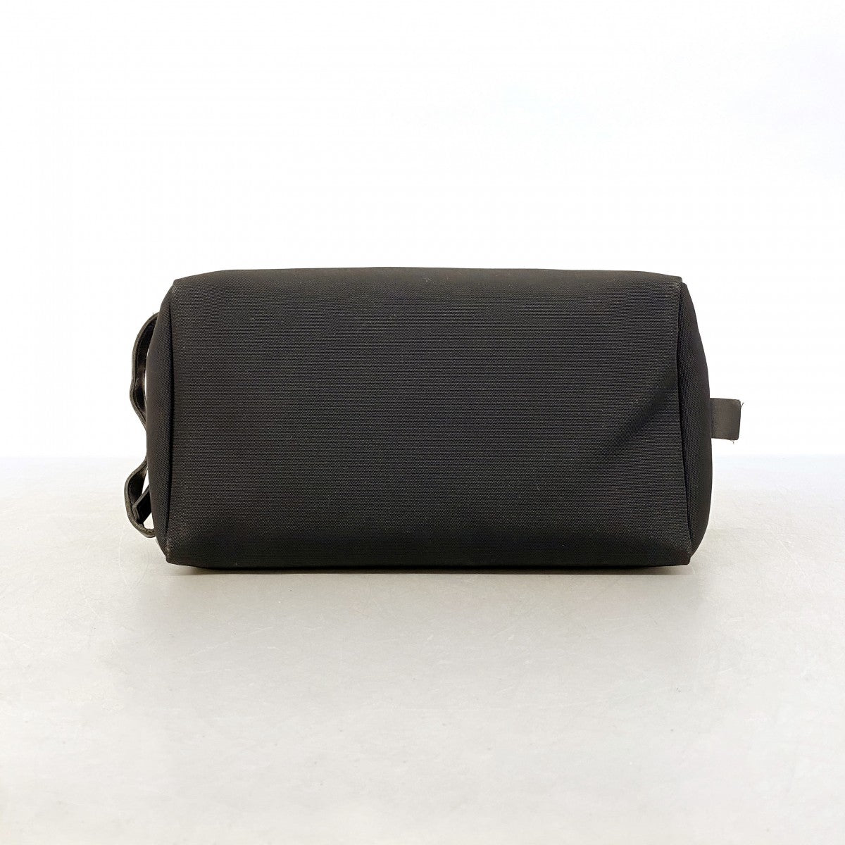 【6ee5893-k】グッチ ポーチ 02888 ナイロン ブラック シルバー金具【中古】メンズ レディース ユニセックス