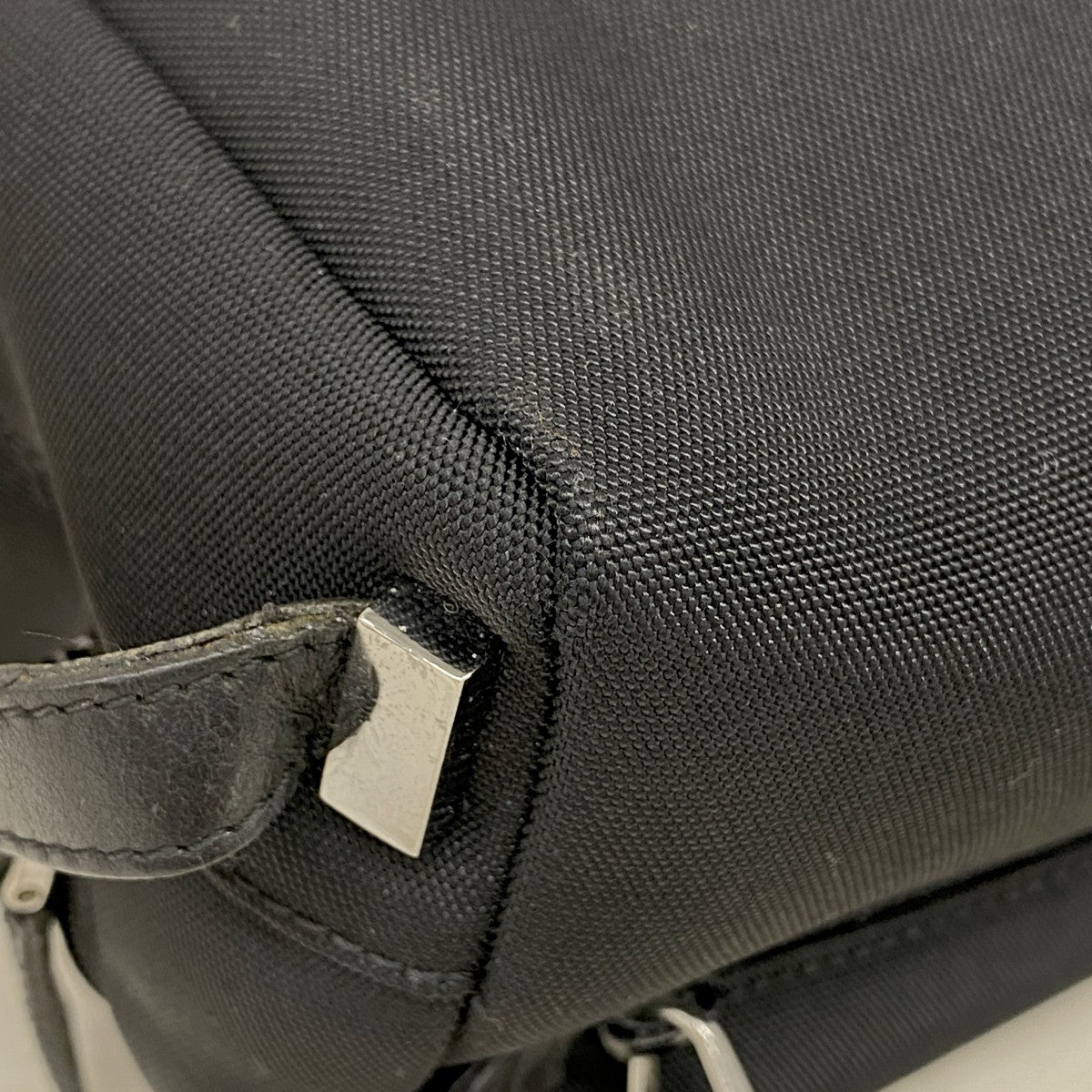 【6ee5893-k】グッチ ポーチ 02888 ナイロン ブラック シルバー金具【中古】メンズ レディース ユニセックス