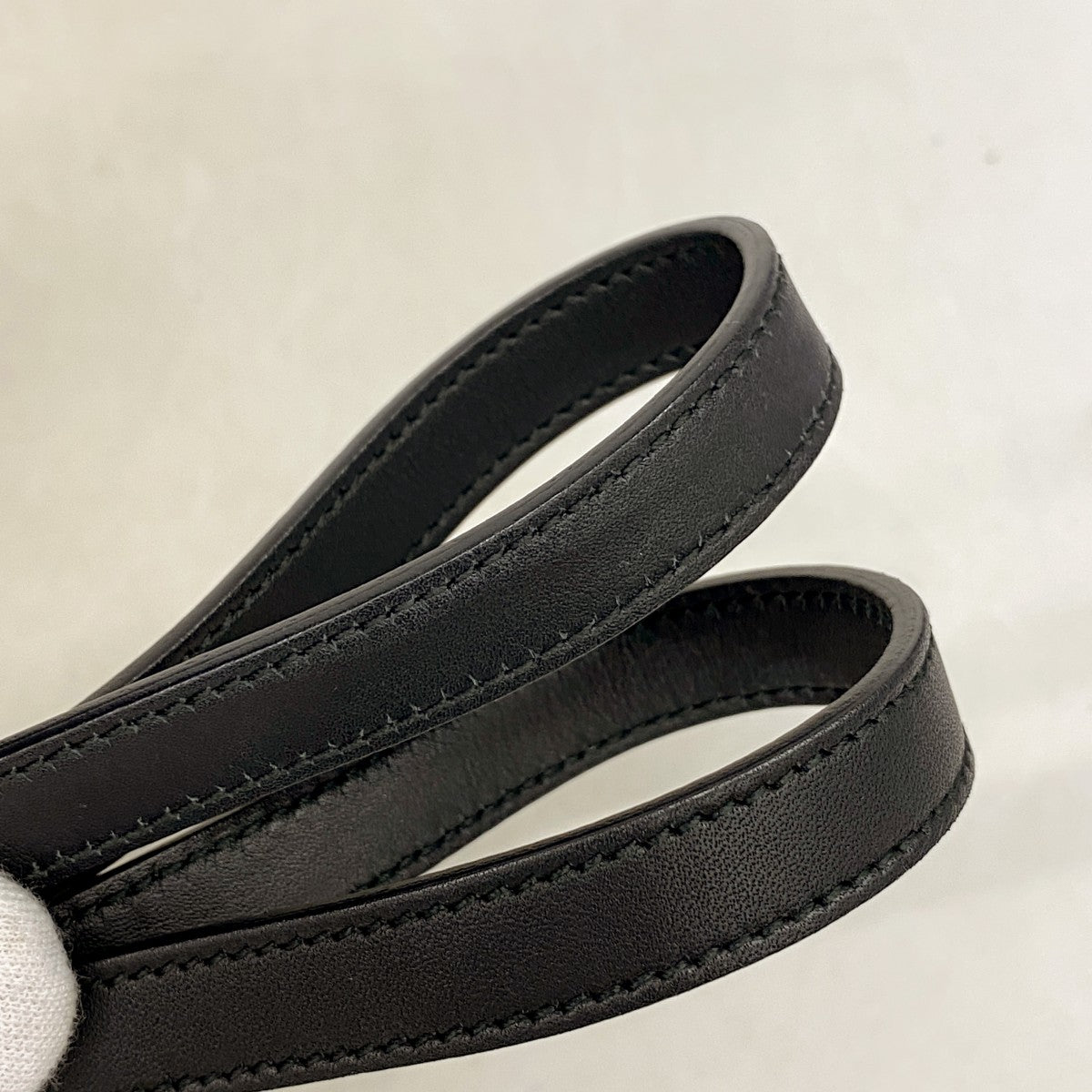 【6ee5894-k】グッチ リュック・デイパック GGマーモント 524568 ベルベット ブラック ゴールド金具【中古】レディース