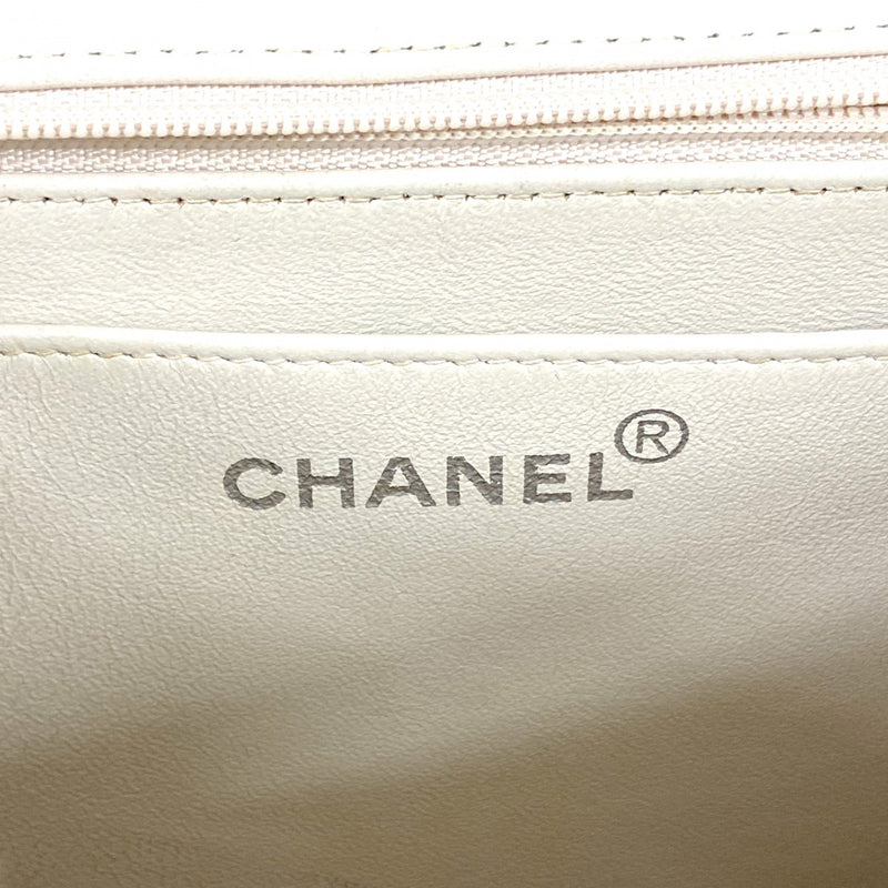 【6ee5896-k】シャネル ハンドバッグ マトラッセ ラムスキン アイボリー シルバー金具【中古】レディース