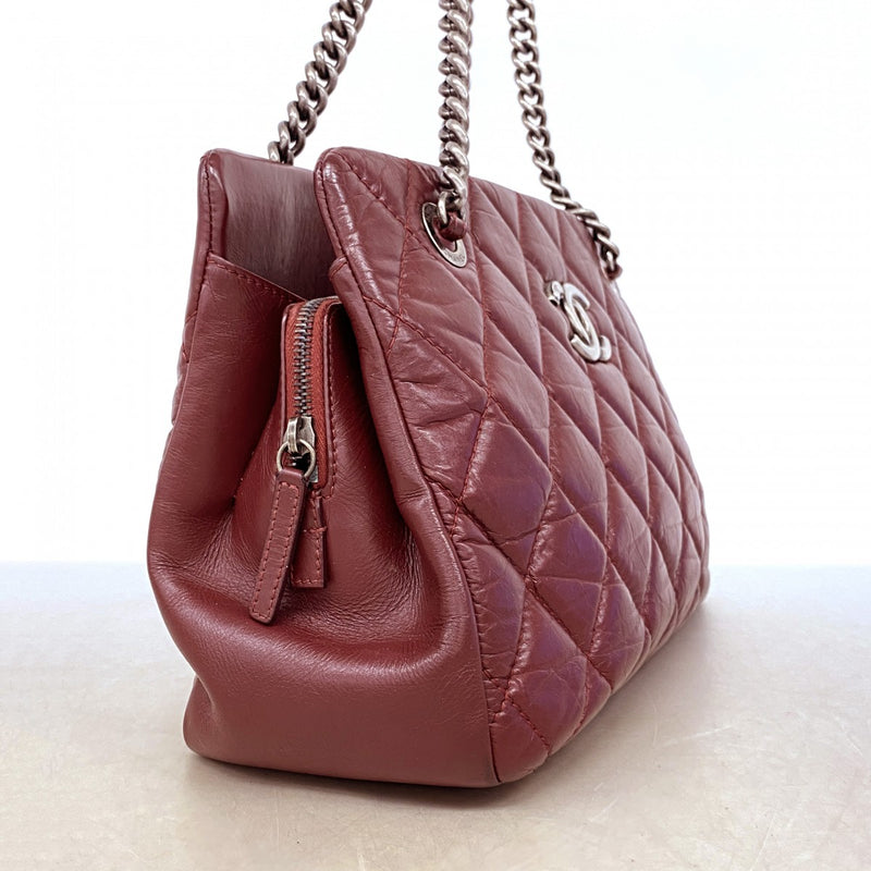【6ee5897-k】シャネル チェーントート マトラッセ レザー ボルドー シルバー金具【中古】レディース