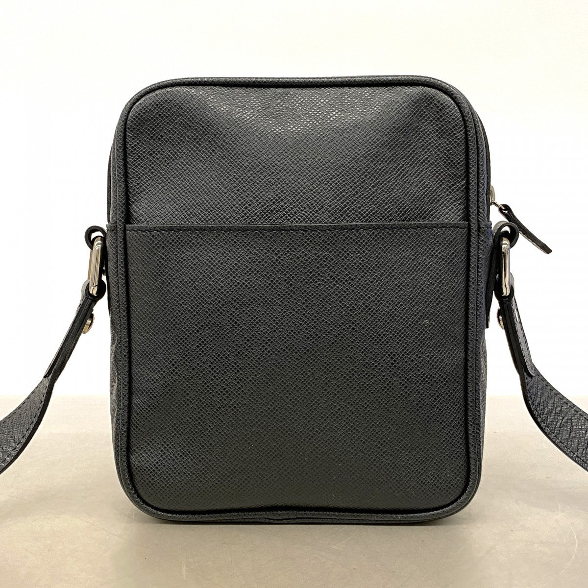 【6ee5899-k】ルイヴィトン ショルダーバッグ タイガ ディミトリ M32462 アルドワーズ【中古】メンズ