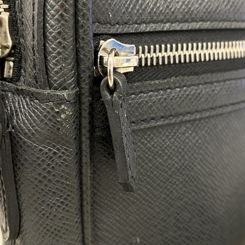 【6ee5899-k】ルイヴィトン ショルダーバッグ タイガ ディミトリ M32462 アルドワーズ【中古】メンズ