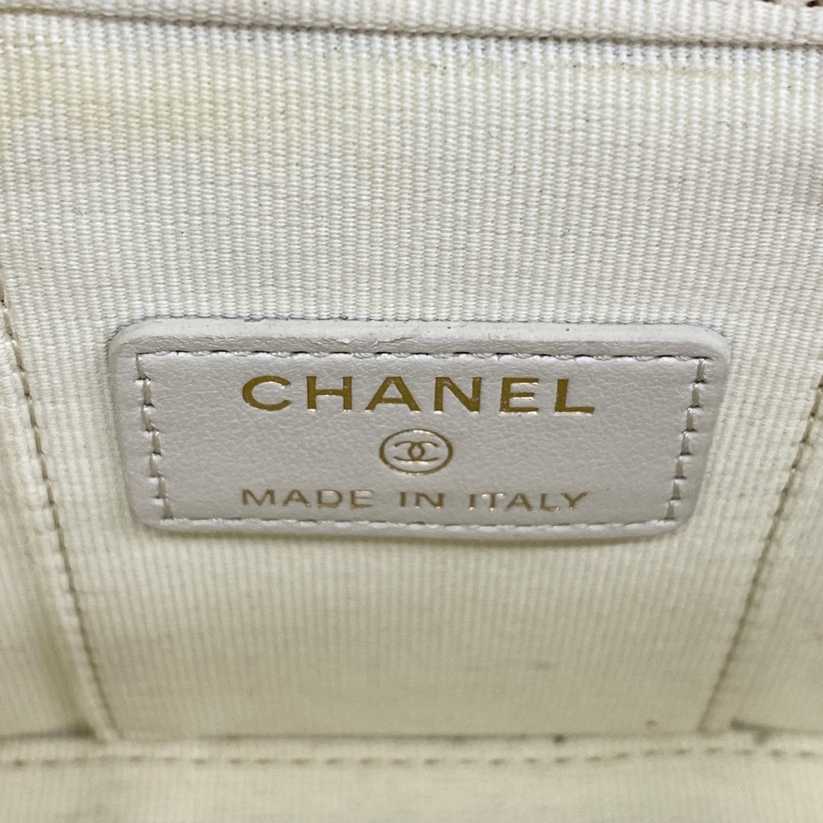 【6ee5913-k】シャネル ショルダーバッグ マトラッセ チェーンショルダー キャビアスキン ホワイト シャンパンゴールド金具【中古】レディース
