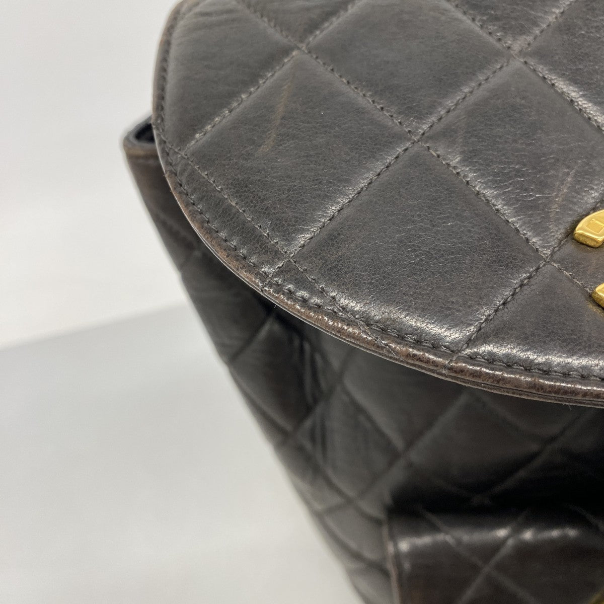 【6ee5915-k】シャネル リュック・デイパック マトラッセ ラムスキン ブラック ゴールド金具【中古】レディース
