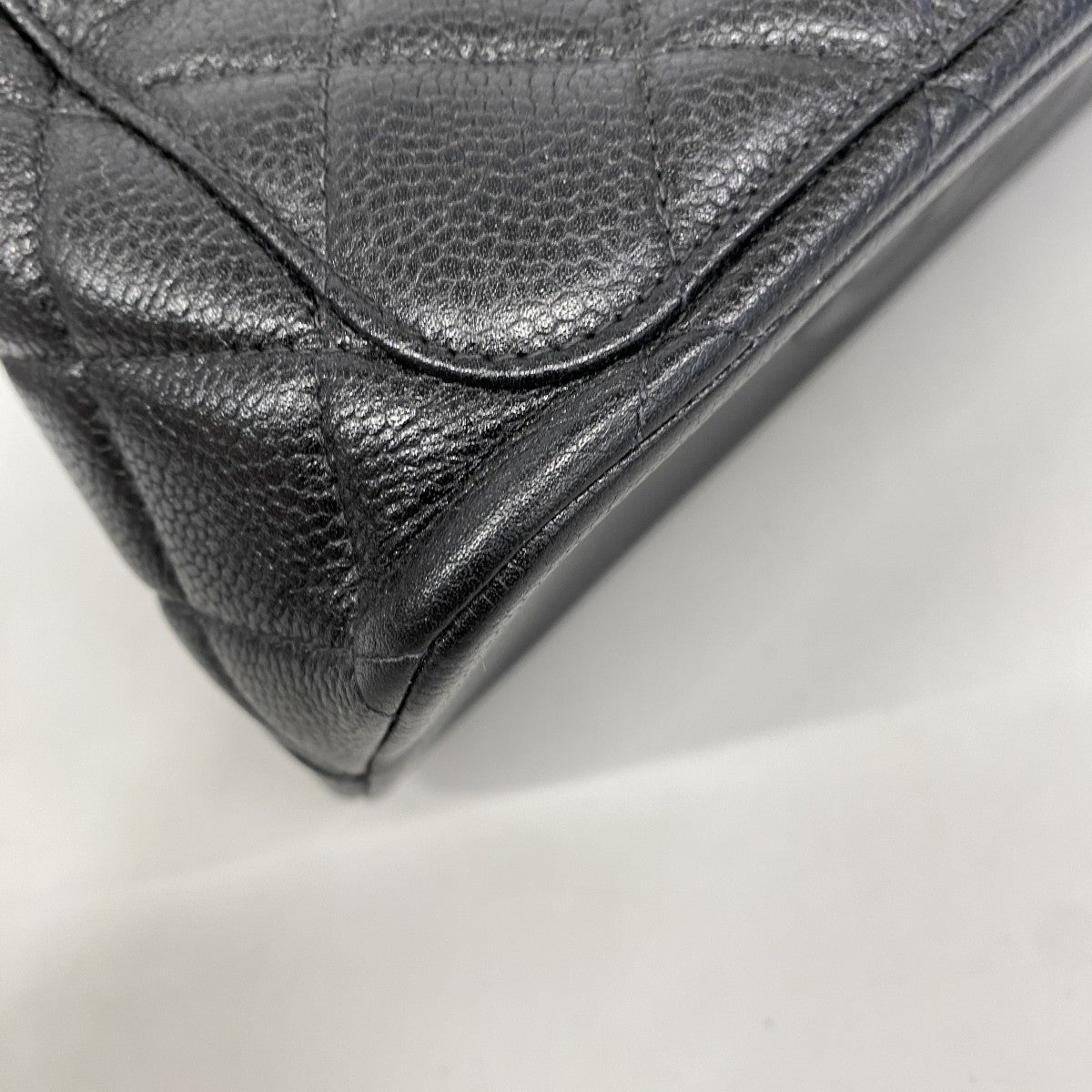 【6ee5917-k】シャネル ショルダーバッグ マトラッセ キャビアスキン ブラック ゴールド金具【中古】レディース