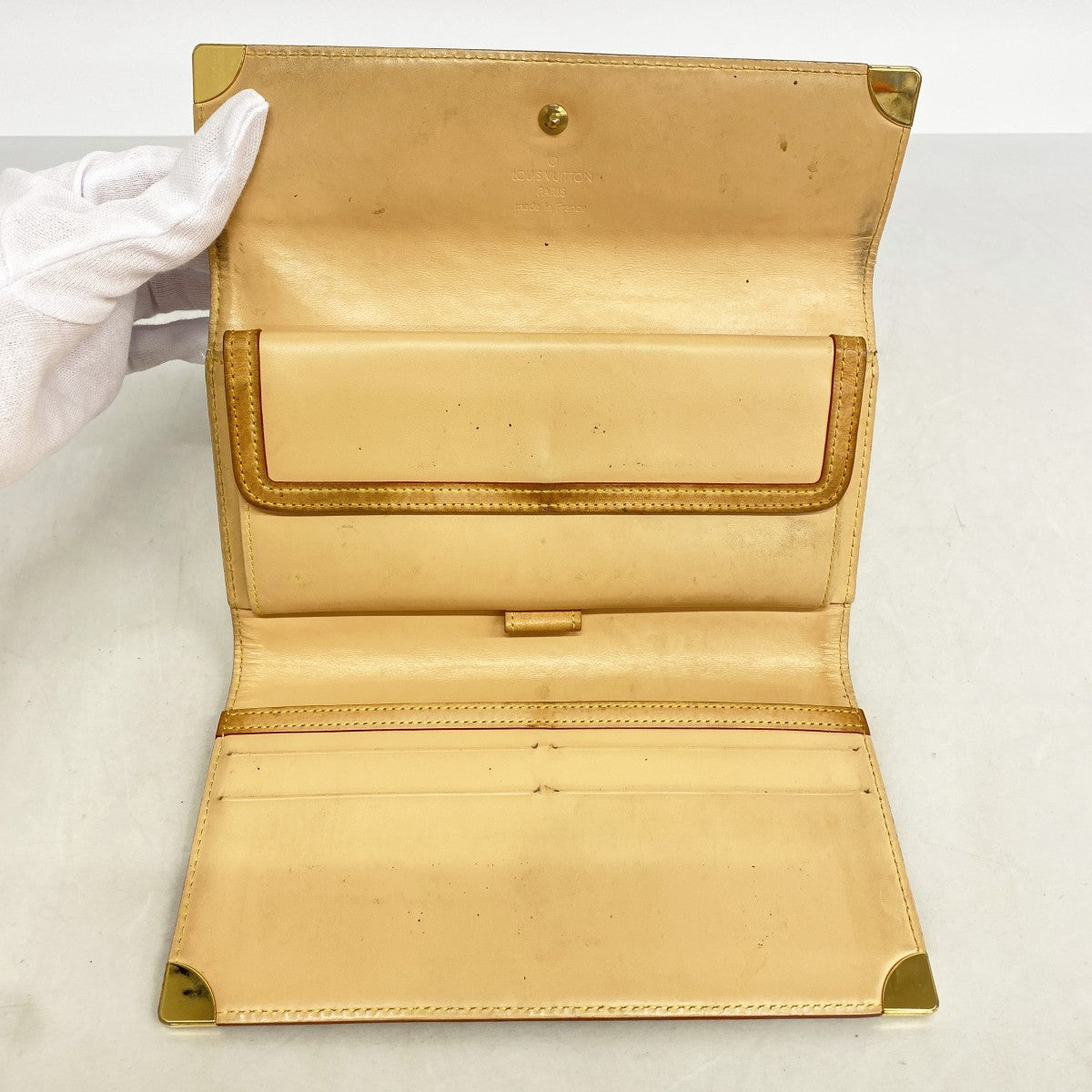 【6ee5957-k】ルイヴィトン 三つ折り長財布 モノグラム・マルチカラー ポルトトレゾールインターナショナル M92659 ブロン【中古】レディース