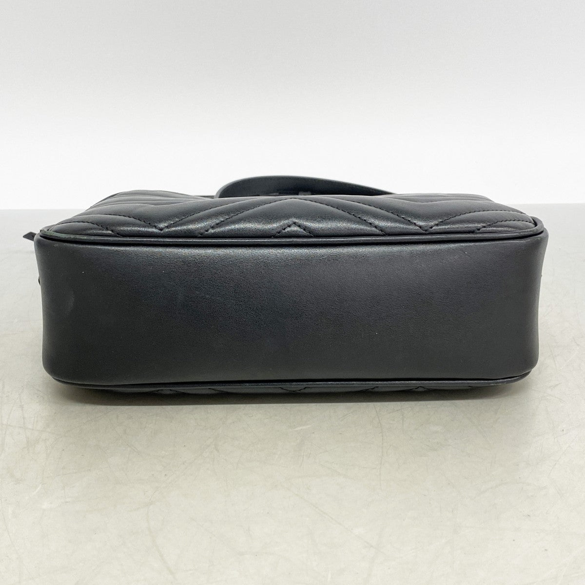 【6ee5964-k】グッチ ショルダーバッグ GGマーモント 447632 レザー ブラック ゴールド金具【中古】レディース