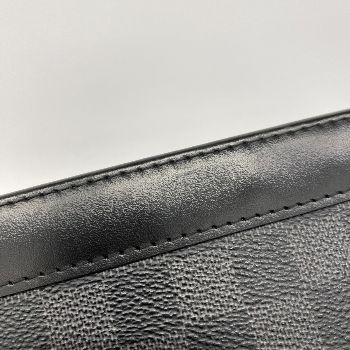 【6ee5996-k】ルイヴィトン クラッチバッグ ダミエ・グラフィット ポシェットヴォワヤージュGM N60054 ブラック グレー【中古】メンズ
