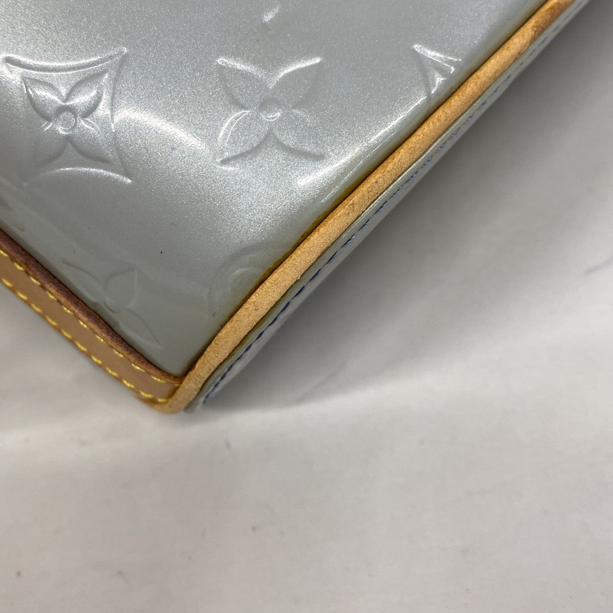 【6ee5997-k】ルイヴィトン ショルダーバッグ ヴェルニ サリヴァンヴェルティカル M91258 ラヴァンド【中古】レディース