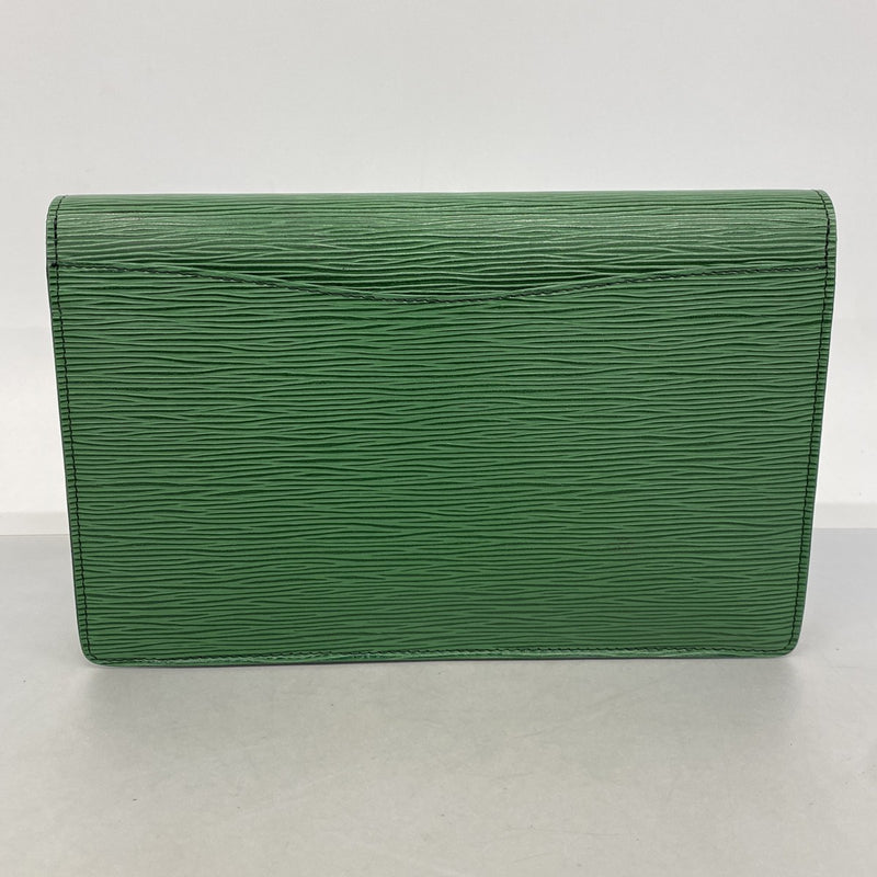 【6ee5999-k】ルイヴィトン クラッチバッグ エピ モンテーニュ27 M52654 ボルネオグリーン【中古】メンズ レディース ユニセックス