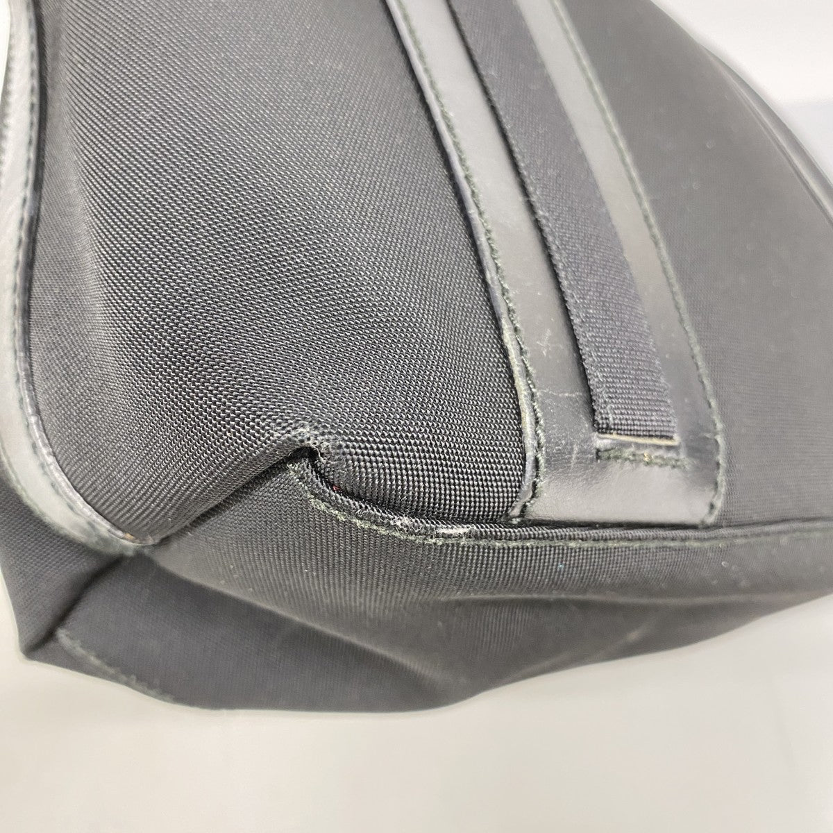 【6ee6023-k】グッチ トートバッグ 019 0451 ナイロン ブラック シルバー金具【中古】レディース