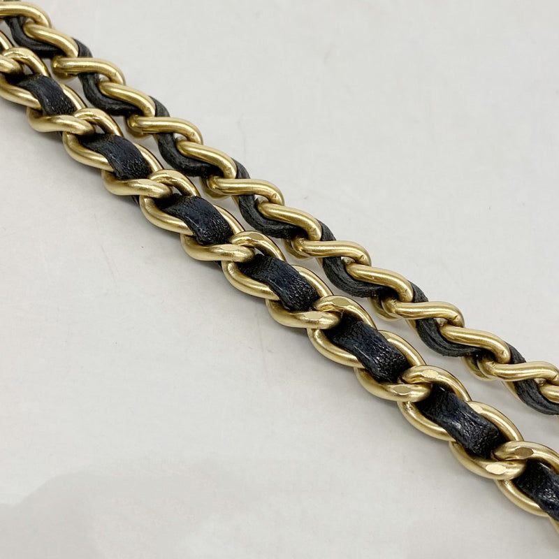 【6ee6044-k】シャネル ショルダーバッグ チョコバー チェーンショルダー ラムスキン ブラック ゴールド金具【中古】レディース