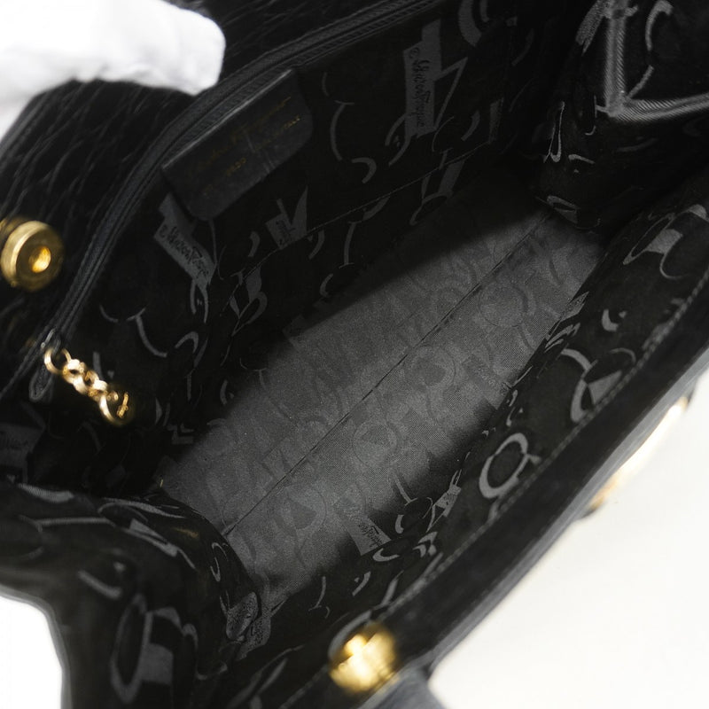【6ee6138】サルヴァトーレフェラガモ ショルダーバッグ ヴァラ レザー ブラック ゴールド金具【中古】レディース