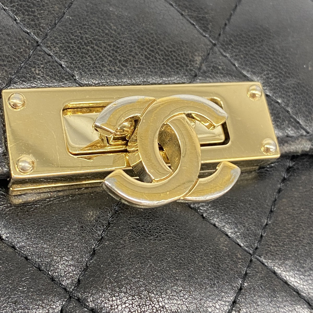 【6ee6150-k】シャネル 長財布 マトラッセ ラムスキン ブラック ゴールド金具【中古】レディース