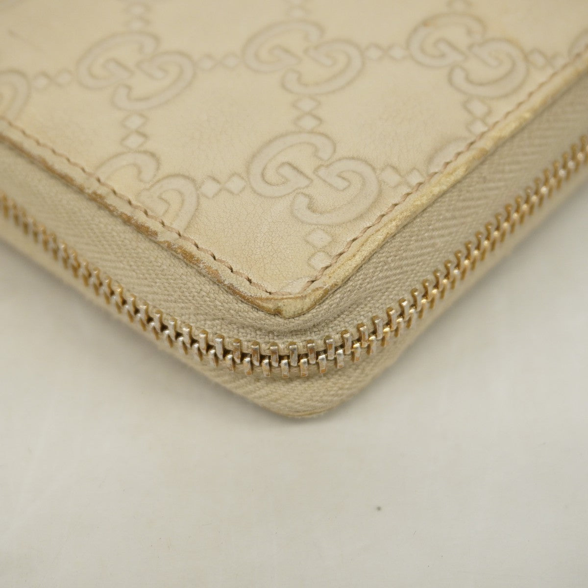 【6ee6220-k】グッチ 長財布 グッチシマ 307982 レザー ベージュ ゴールド金具【中古】レディース