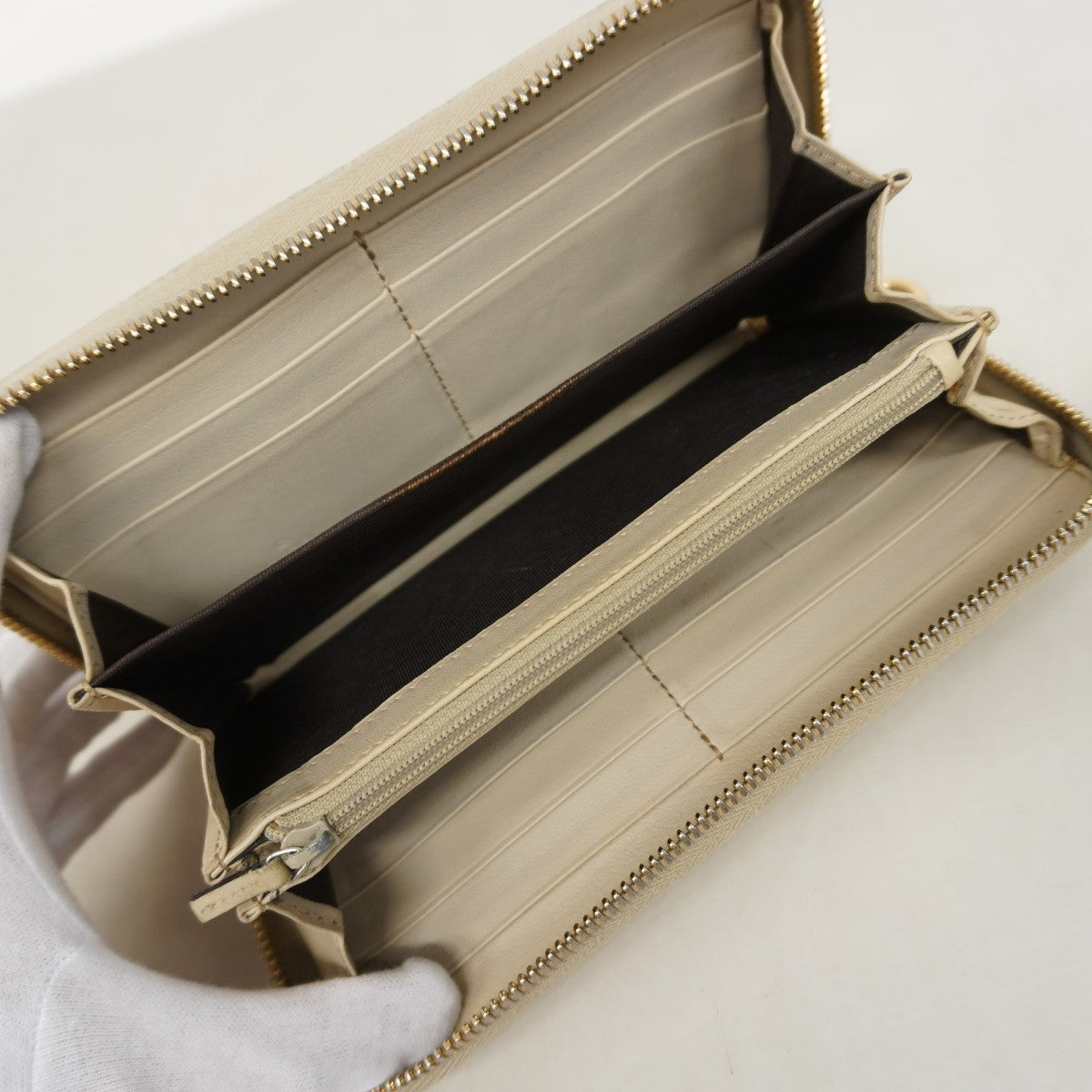 【6ee6220-k】グッチ 長財布 グッチシマ 307982 レザー ベージュ ゴールド金具【中古】レディース