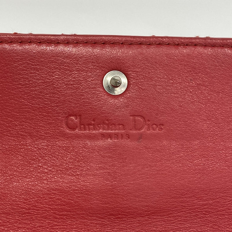 【6ee6271】クリスチャンディオール 長財布 カナージュ エナメル レッド シルバー金具【中古】レディース