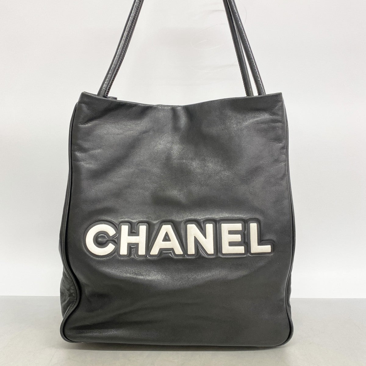 【6ee6291-k】シャネル ショルダーバッグ カメリア ラムスキン ブラック ホワイト ゴールド金具【中古】レディース
