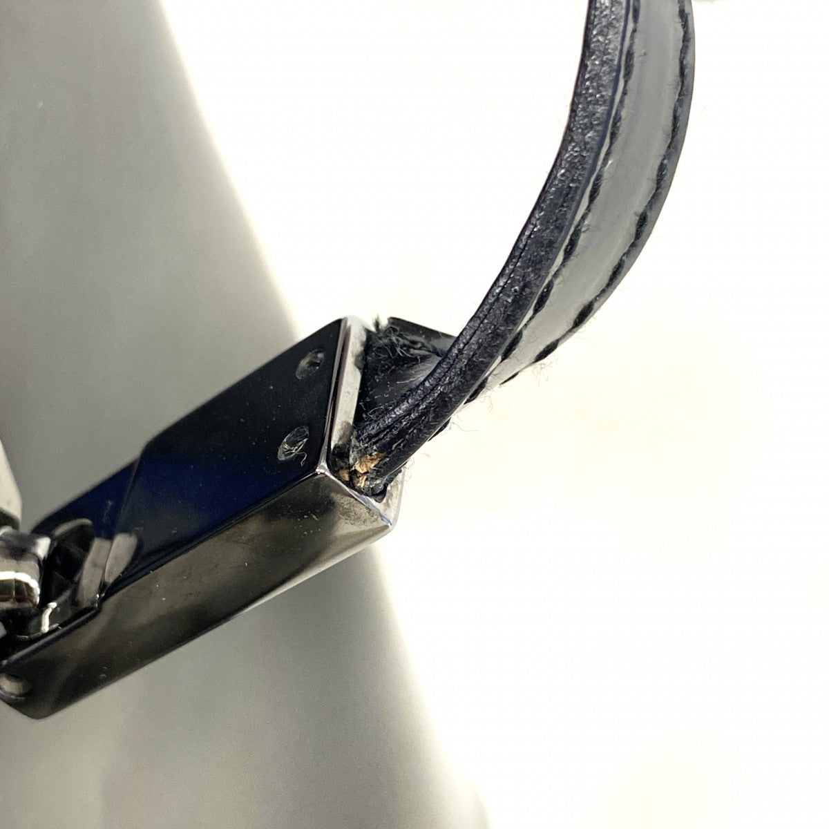 【6ee6345-k】グッチ ショルダーバッグ 001 3261 エナメル ブラック シルバー金具【中古】レディース