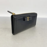【6ee6367】サルヴァトーレフェラガモ 長財布 ヴァラ レザー ブラック ゴールド金具【中古】レディース