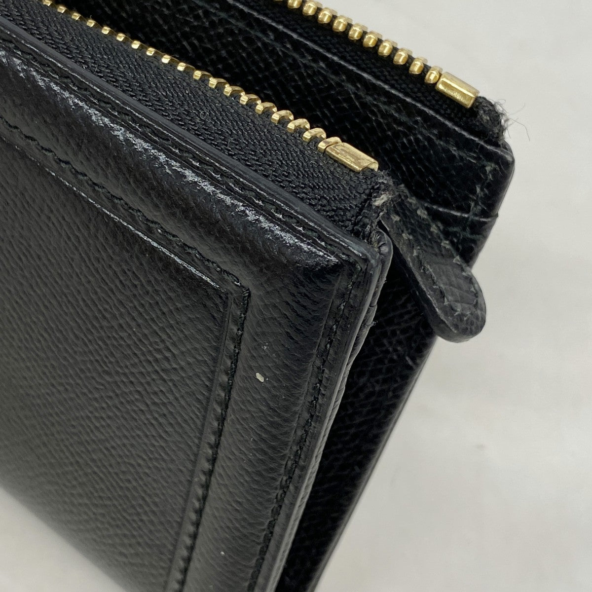 【6ee6367】サルヴァトーレフェラガモ 長財布 ヴァラ レザー ブラック ゴールド金具【中古】レディース