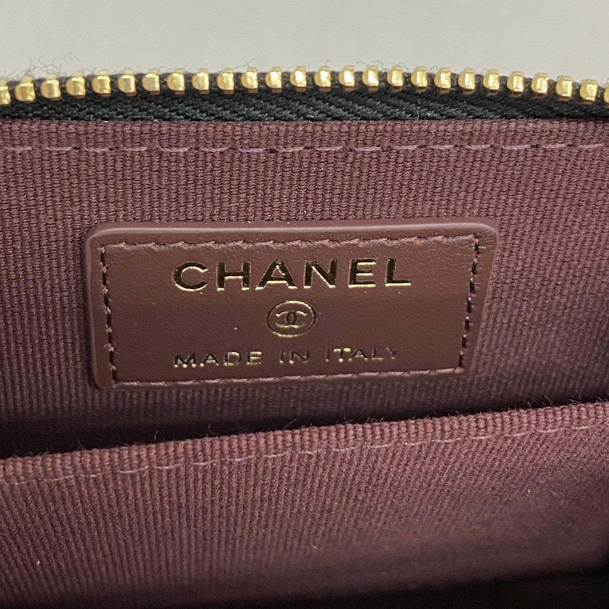 【6ee6443-k】シャネル 三つ折り財布 マトラッセ キャビアスキン ブラック ゴールド金具【中古】レディース