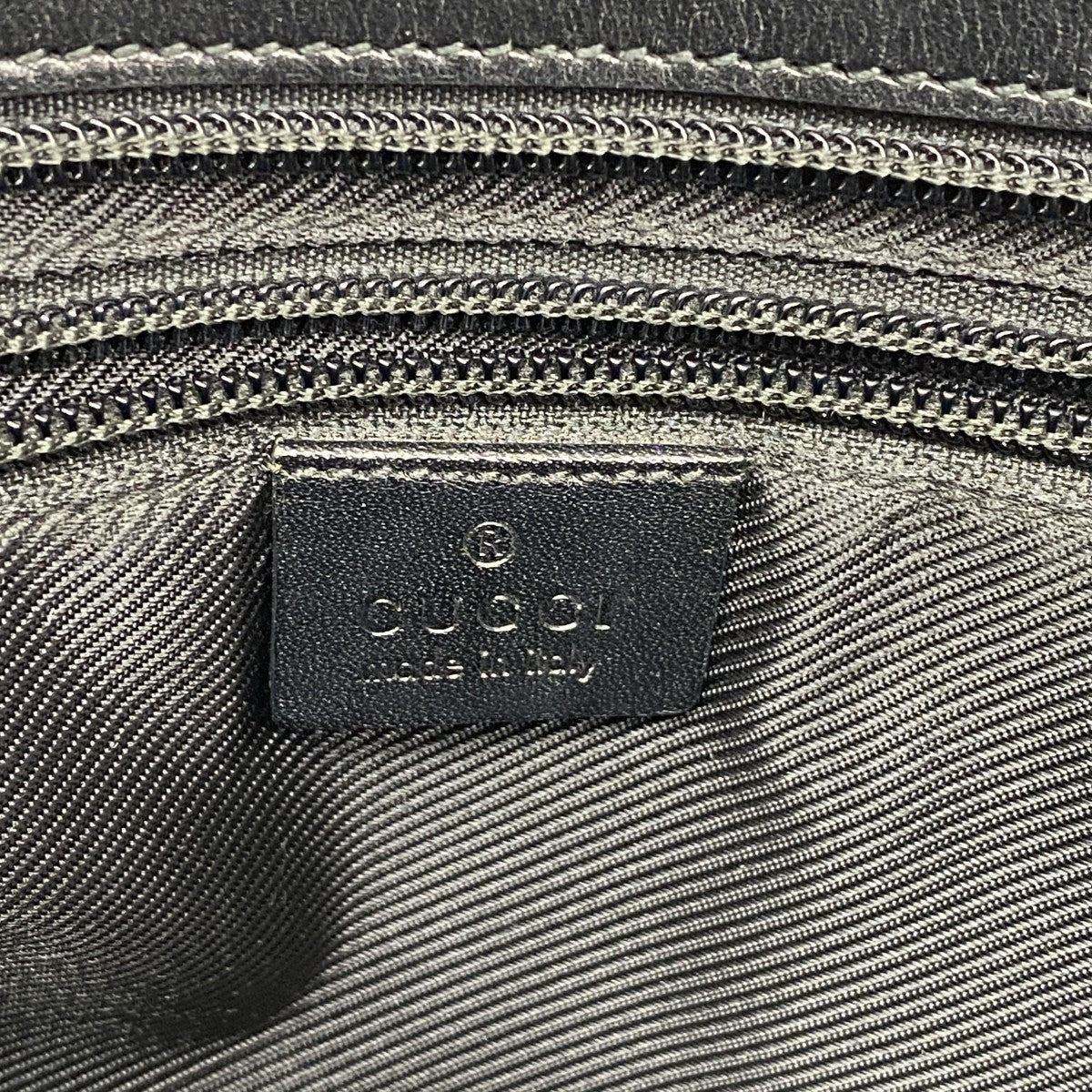 【6ee6466-k】グッチ トートバッグ GGキャンバス 019 0426 キャンバス ネイビー ブラック シルバー金具【中古】レディース