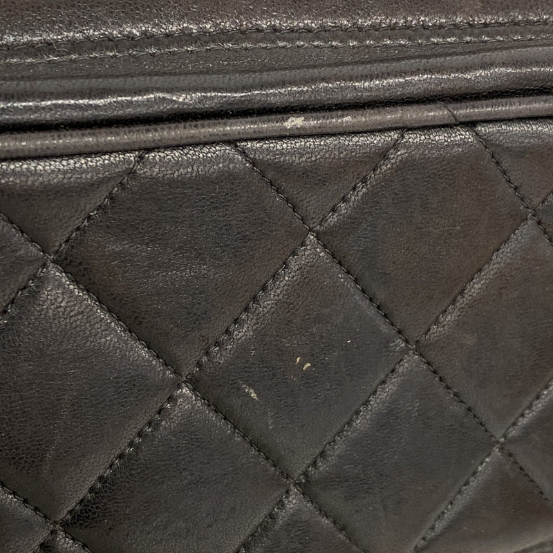 【6ee6495-k】シャネル ショルダーバッグ マトラッセ チェーンショルダー ラムスキン ブラック ゴールド金具【中古】レディース