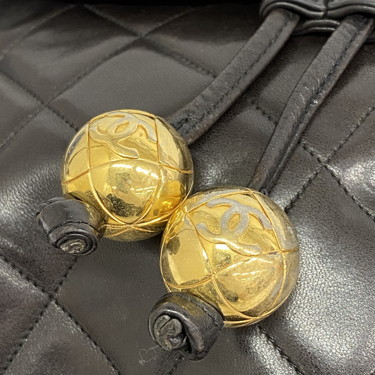 【6ee6496-k】シャネル リュック・デイパック マトラッセ ラムスキン ブラック ゴールド金具【中古】レディース
