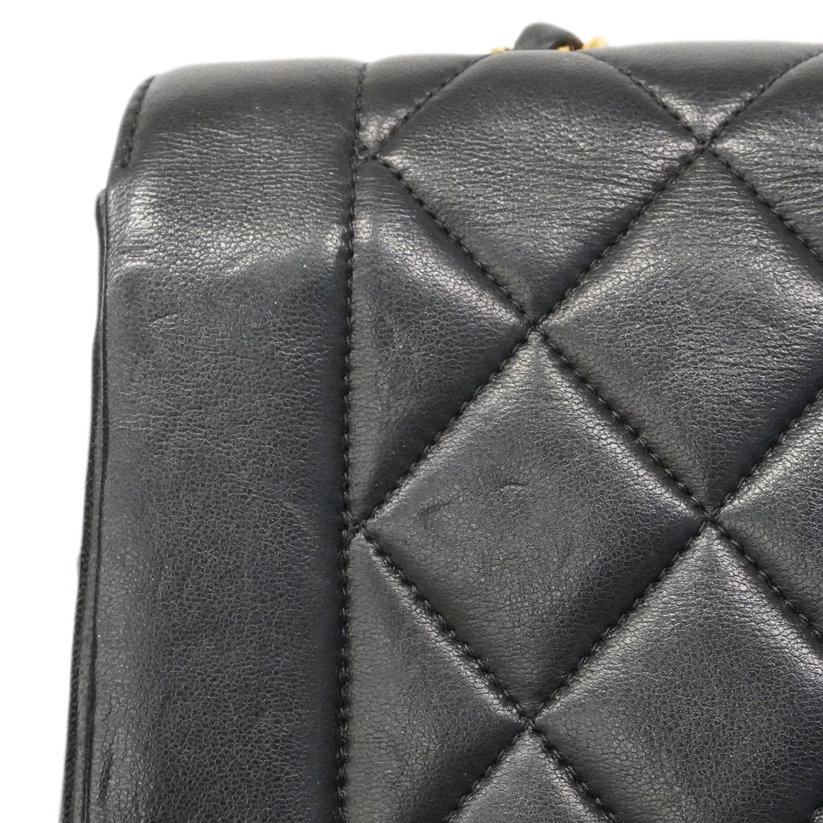 【6ee6507】シャネル ショルダーバッグ ダイアナ チェーンショルダー ラムスキン ブラック ゴールド金具【中古】レディース