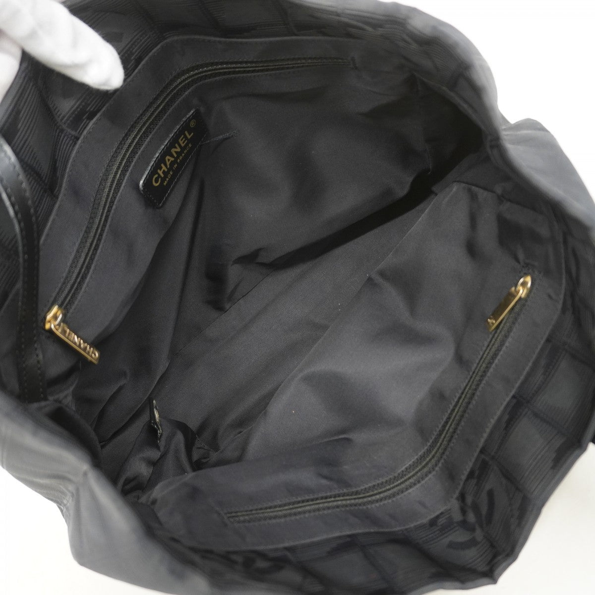 【6ee6515-k】シャネル トートバッグ ニュートラベル ナイロン ブラック ゴールド金具【中古】レディース